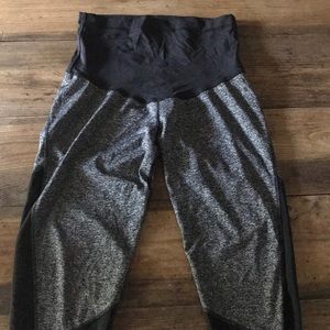 Maternity workout pants